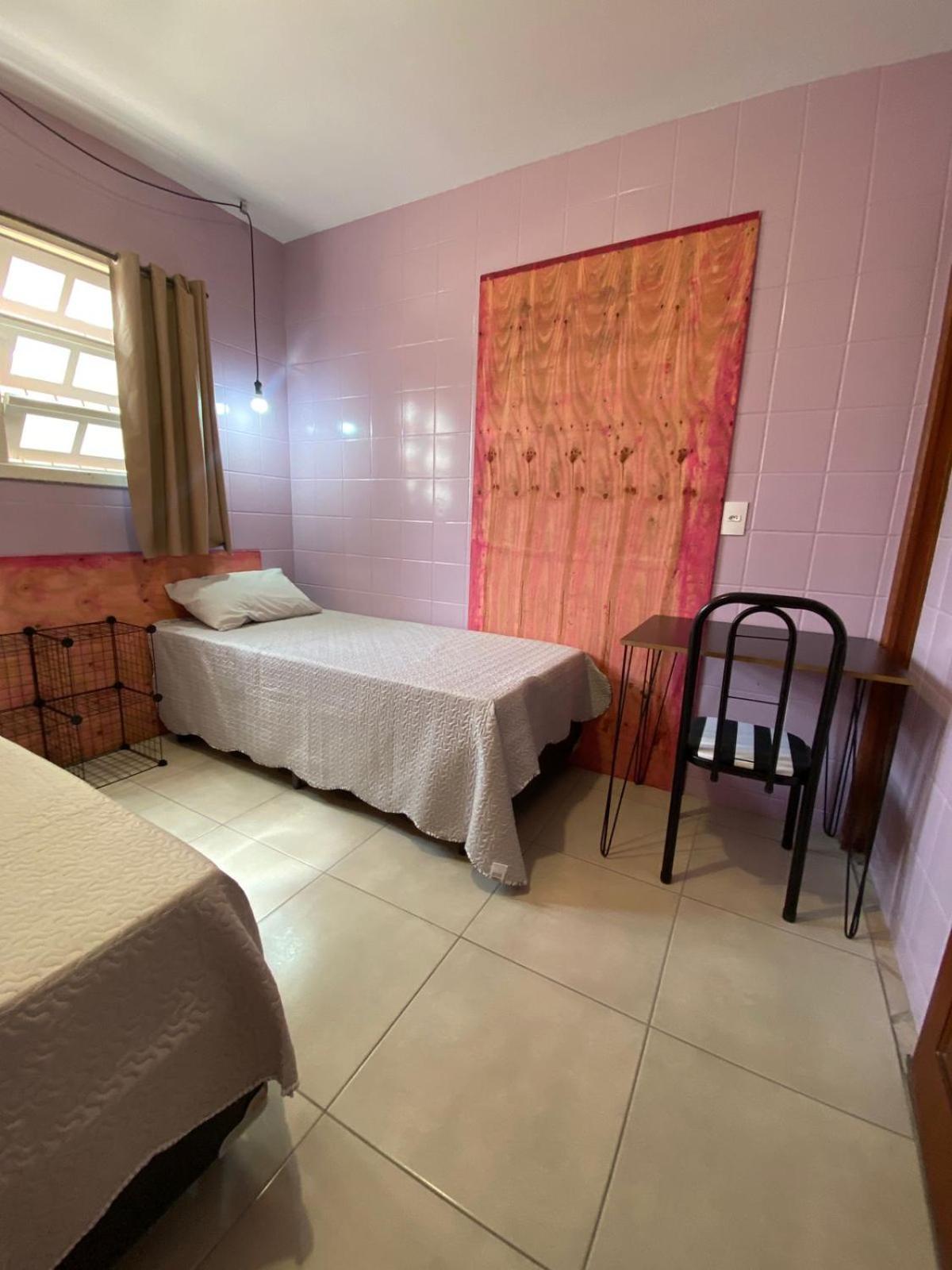 Quarto Duplo com Banheiro Compartilhado